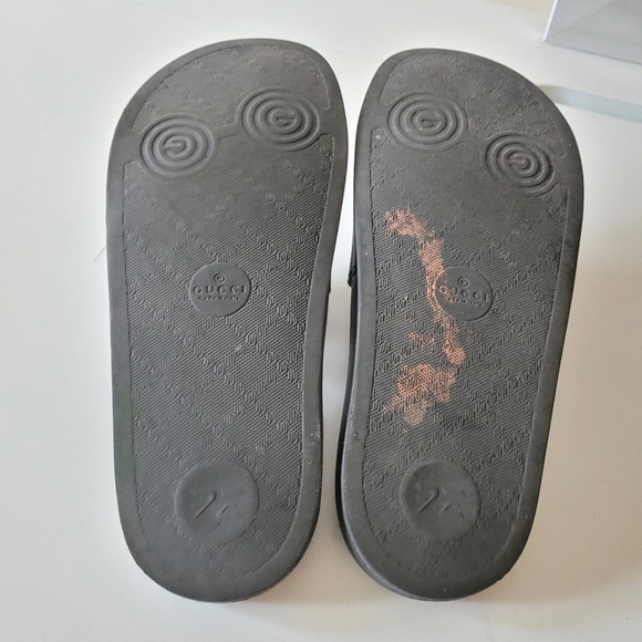 Gucci Slip-on Sandals - Picture 10 of 10
